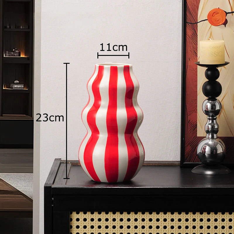 Ripple Vase (4 Colours)
