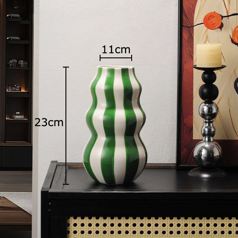 Ripple Vase (4 Colours)