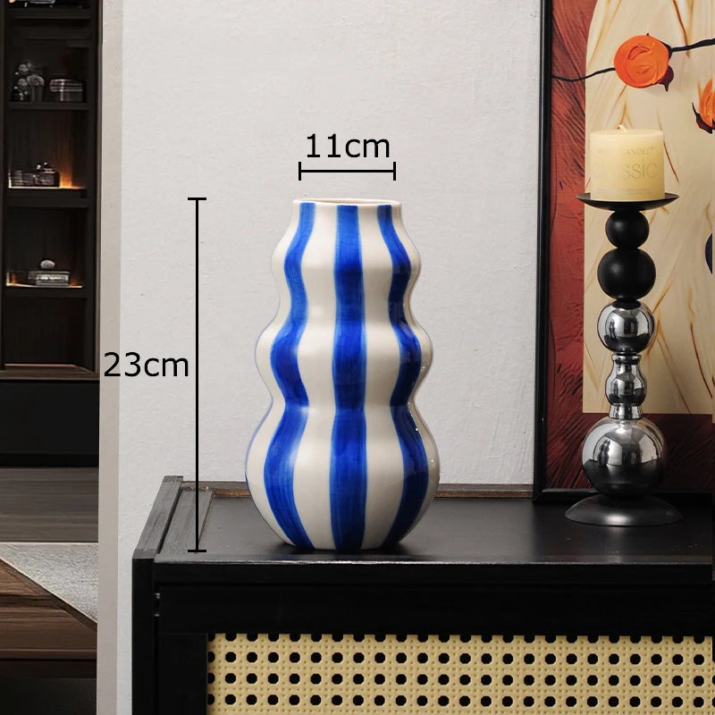 Ripple Vase (4 Colours)